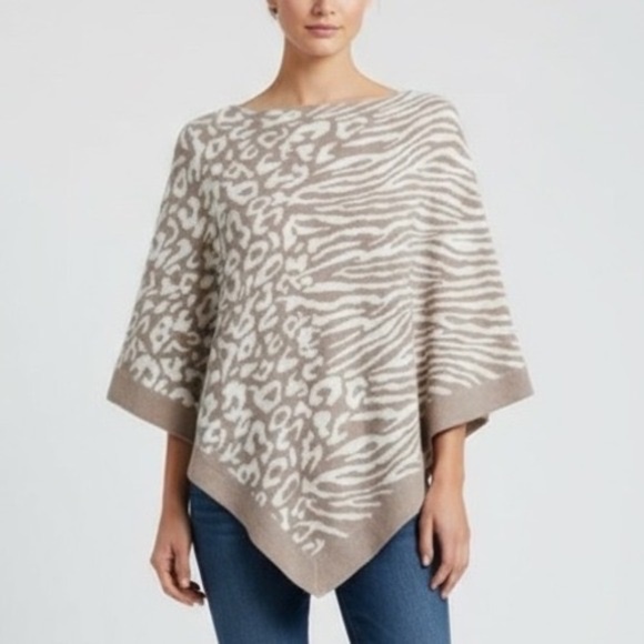 Barefoot Dreams CozyChic Ultra Lite Ocean Breeze Poncho...